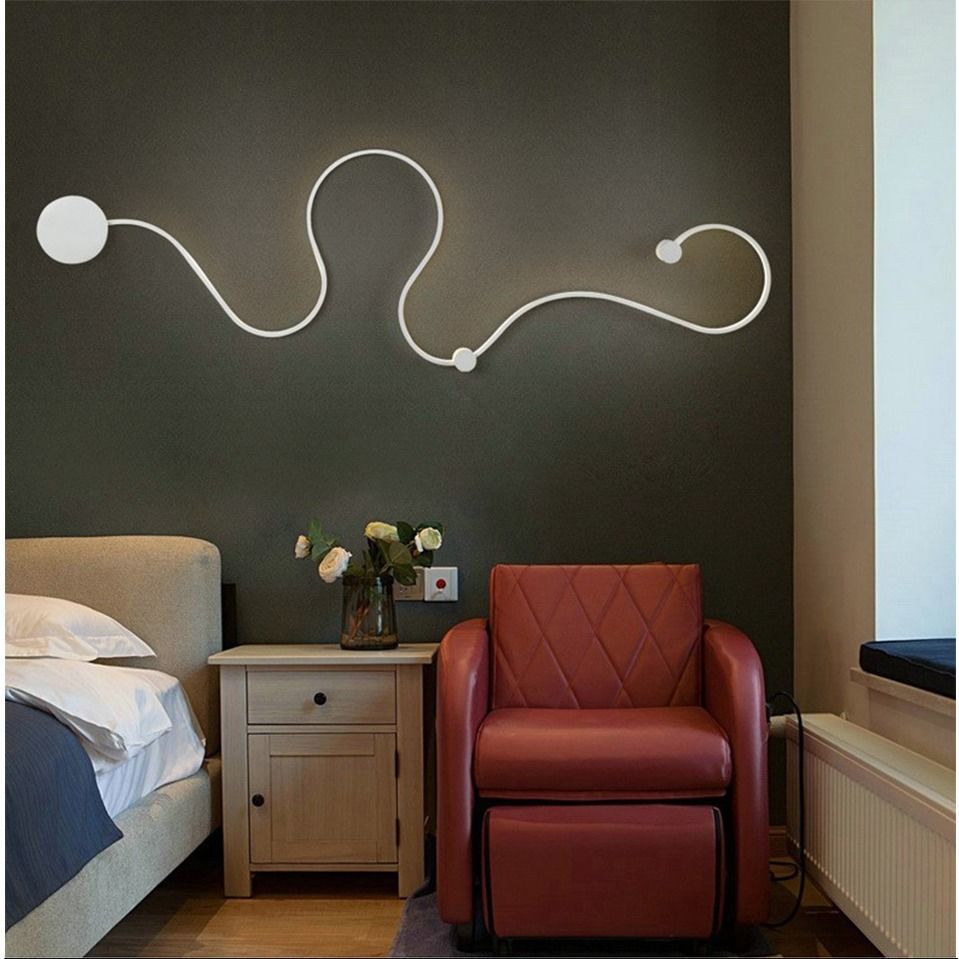 Sculptural LED Wave Wall Lamp | Thrascher