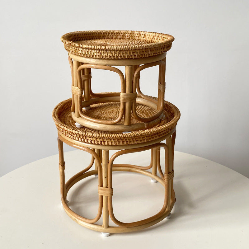 Side Table made of Natural Materials | Thrascher