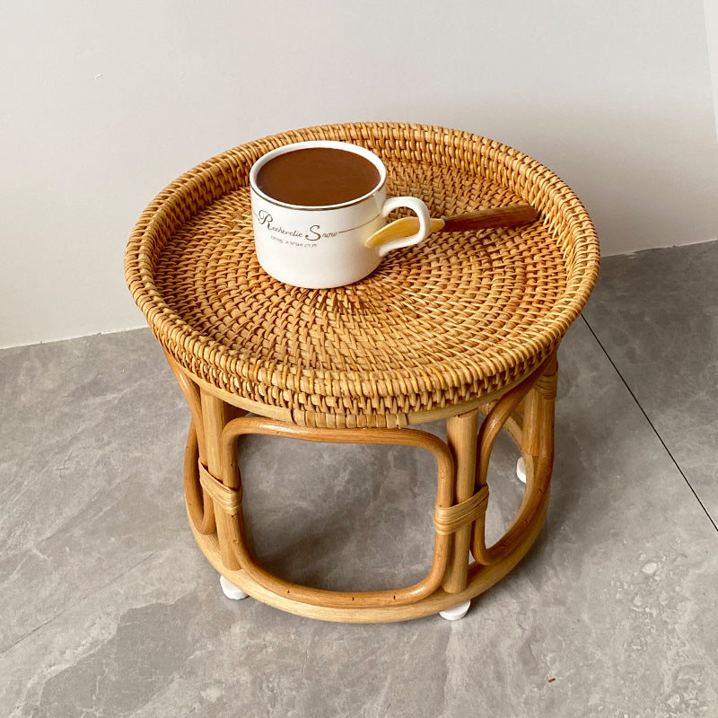 Side Table made of Natural Materials | Thrascher