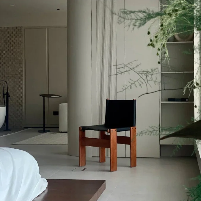 Silbesa Dining Chair