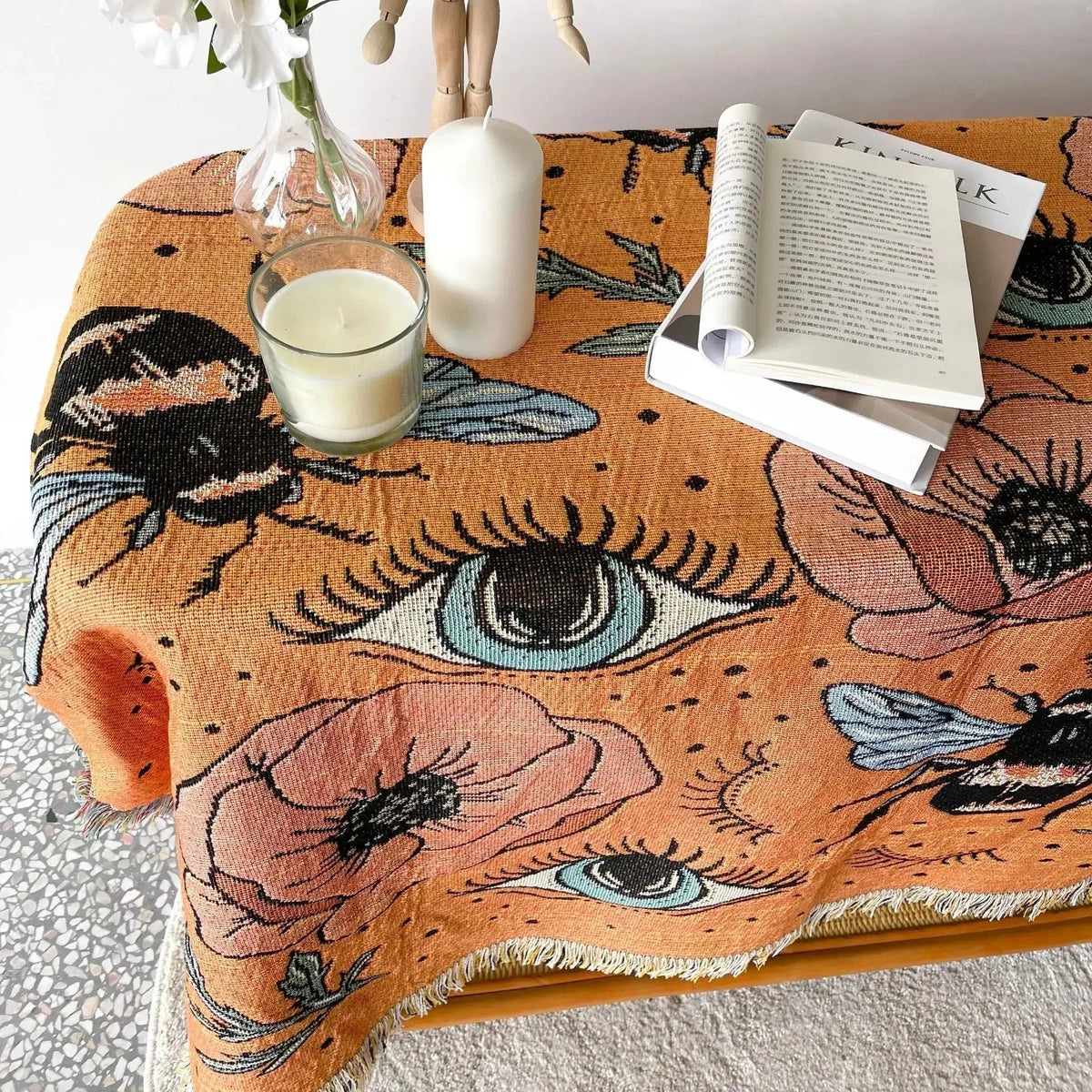 Sillesa Throw Blanket