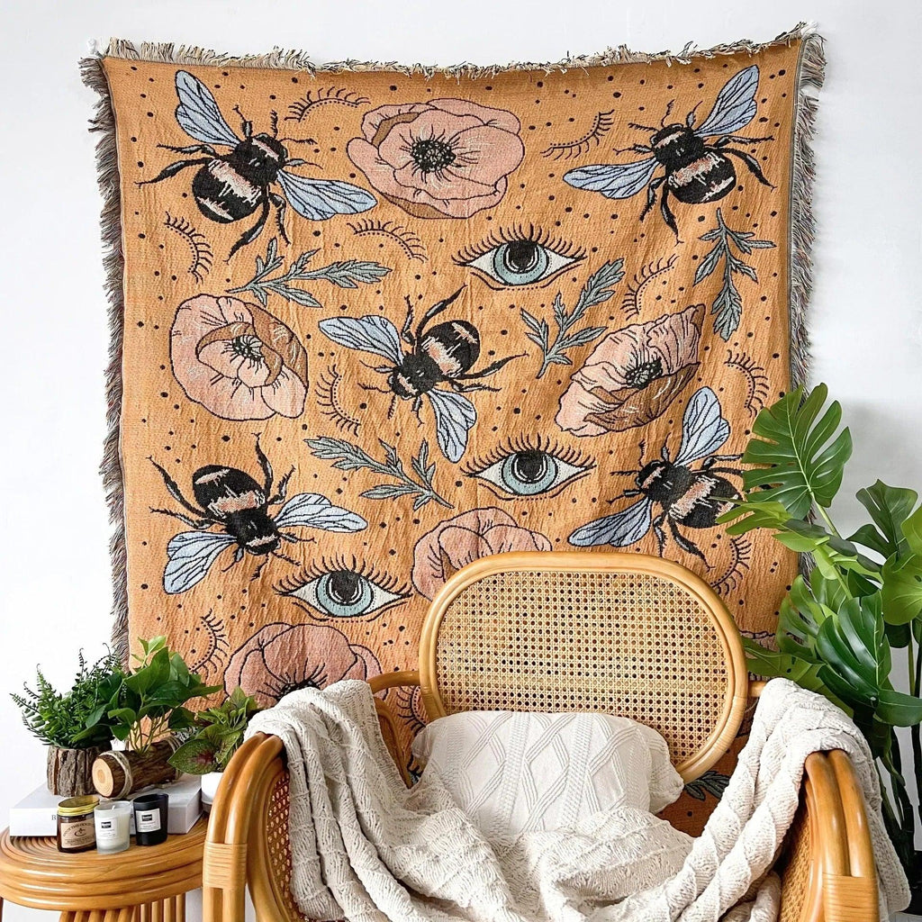 Sillesa Throw Blanket