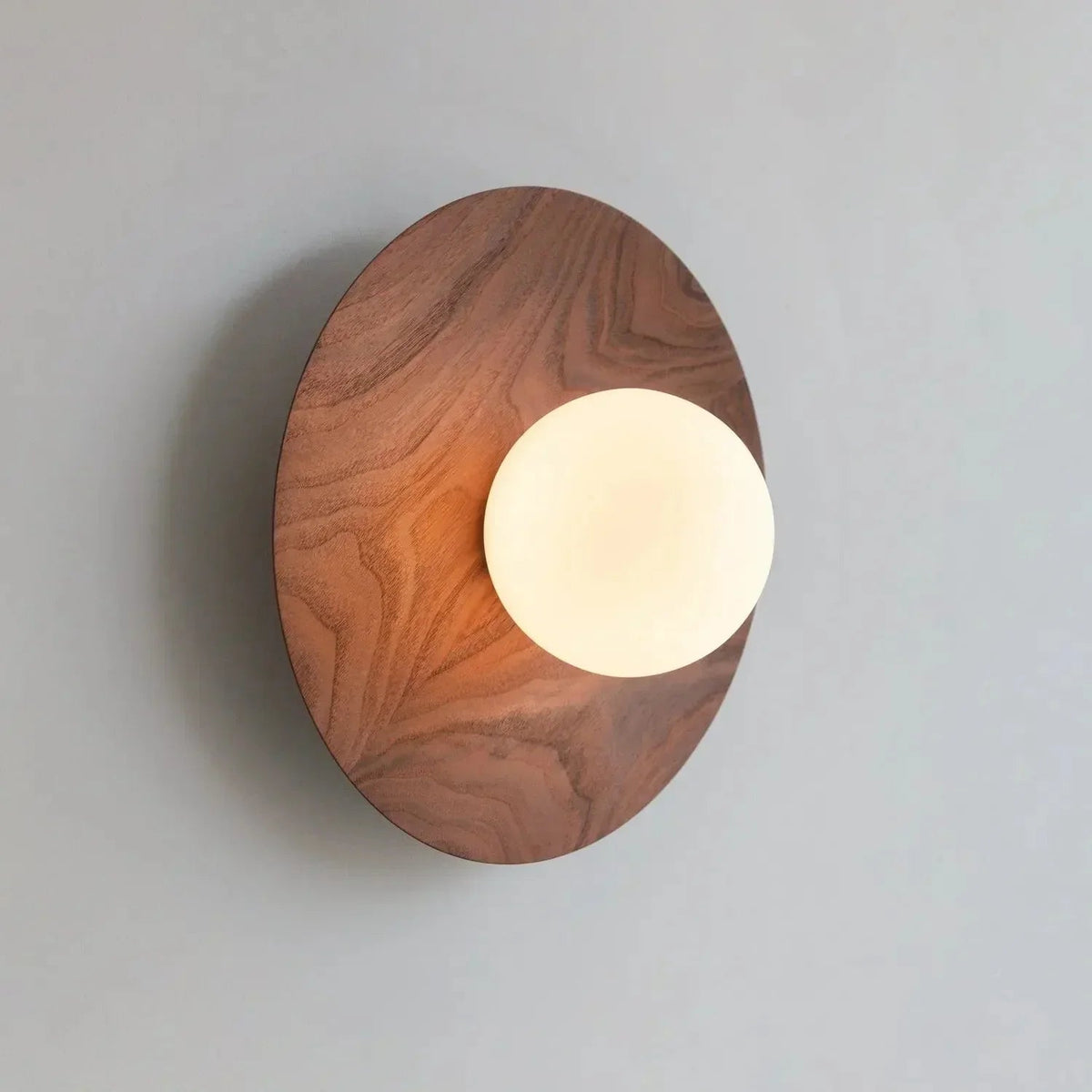Silvirra Wall Lamp