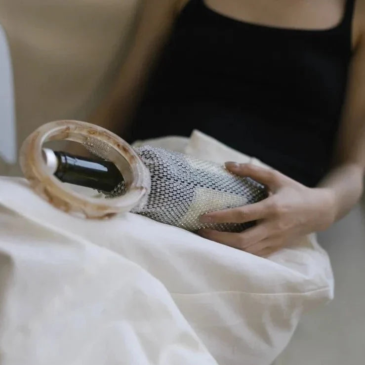 Sparkling Woven Wine Bag for Carrying a 750ml Bottle of Wine, view 10