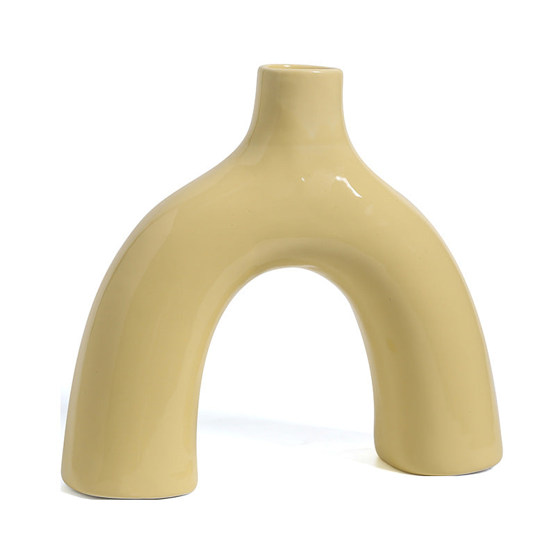 Stylish and Creative Ceramic Vase | Thrascher