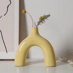 Stylish and Creative Ceramic Vase | Thrascher