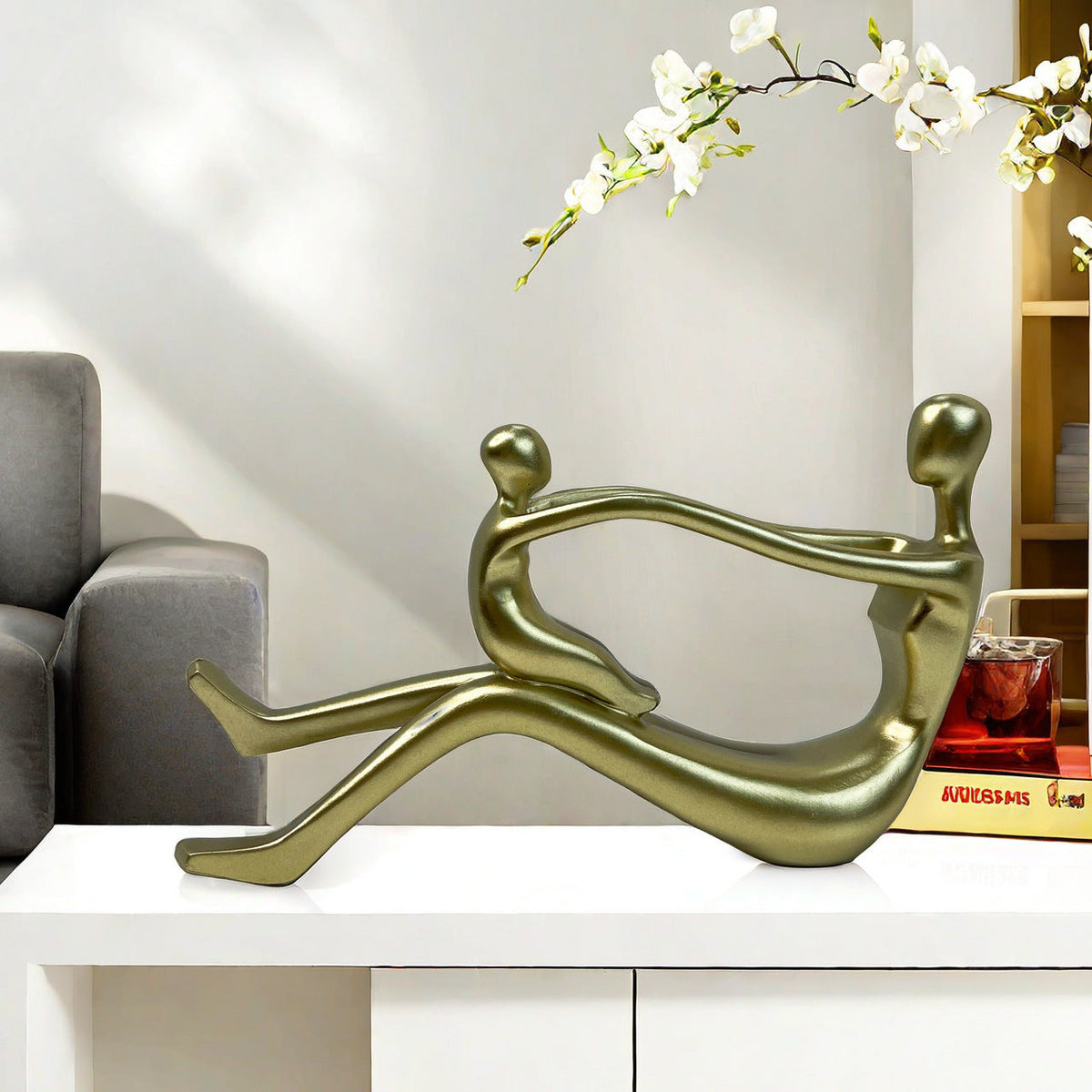Stylish Sculpture with Intertwined Figures | Thrascher