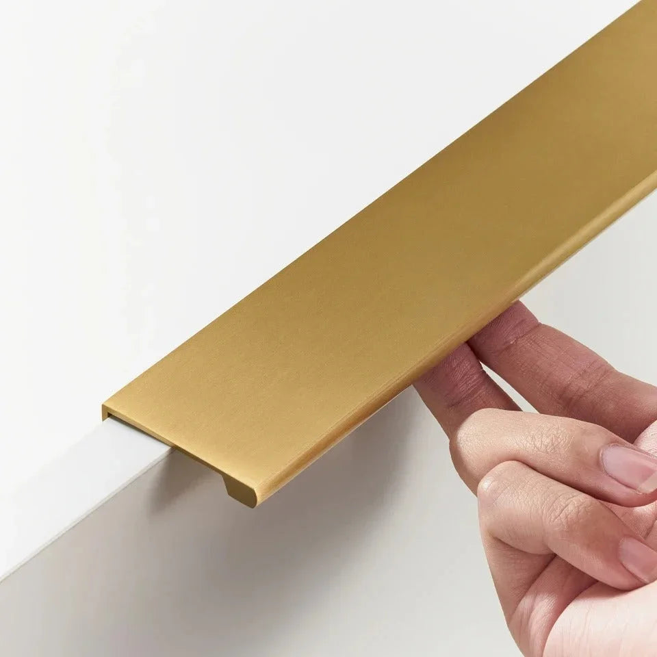 Tervane Brass Lip Pull