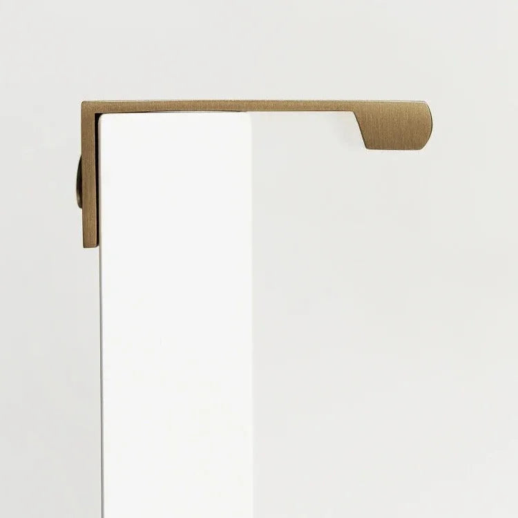 Tervane Brass Lip Pull