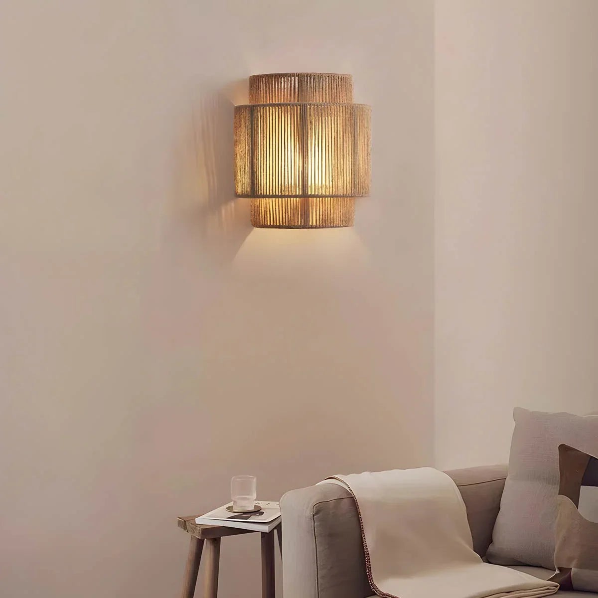 Valefell Wall Lamp
