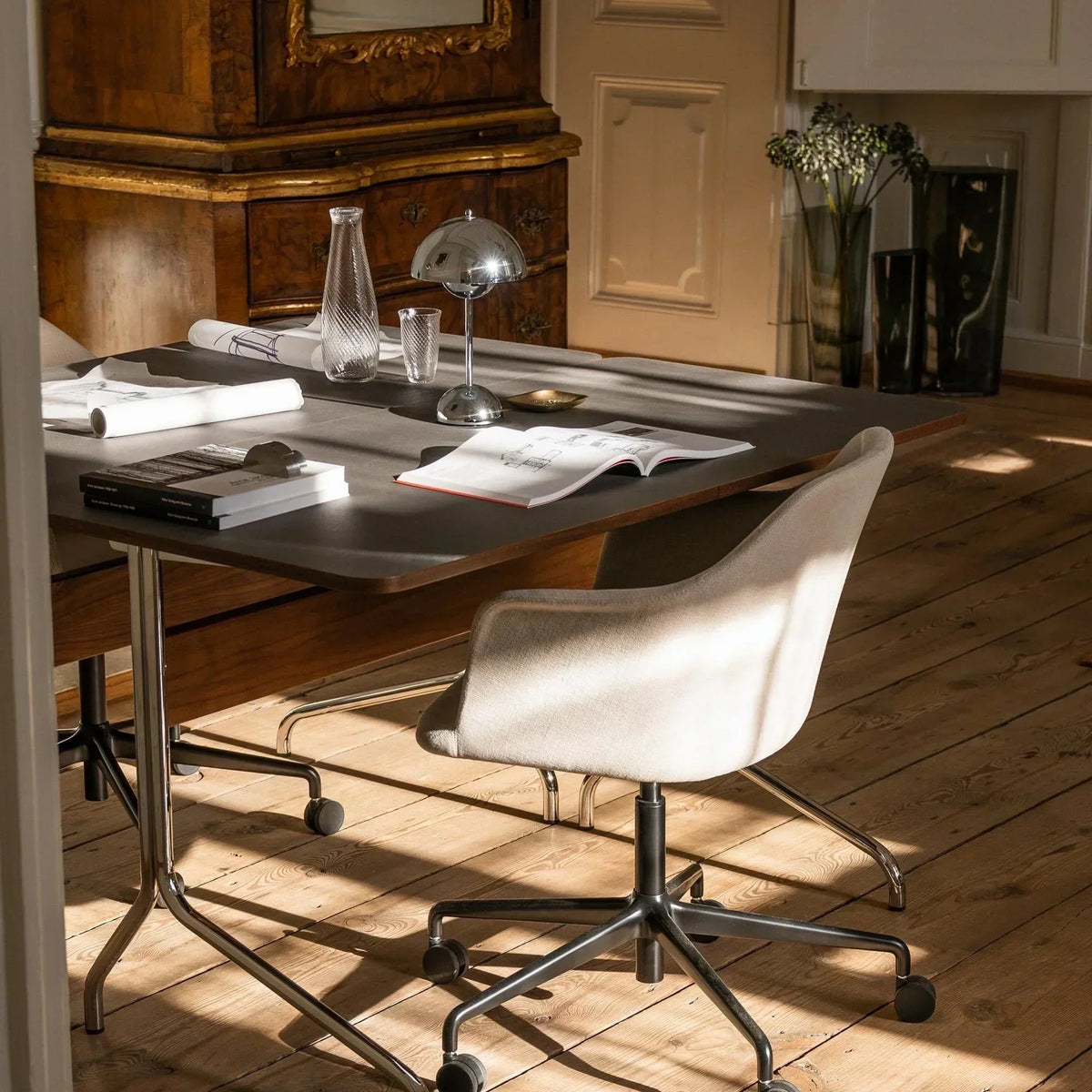 Valestone Table Lamp