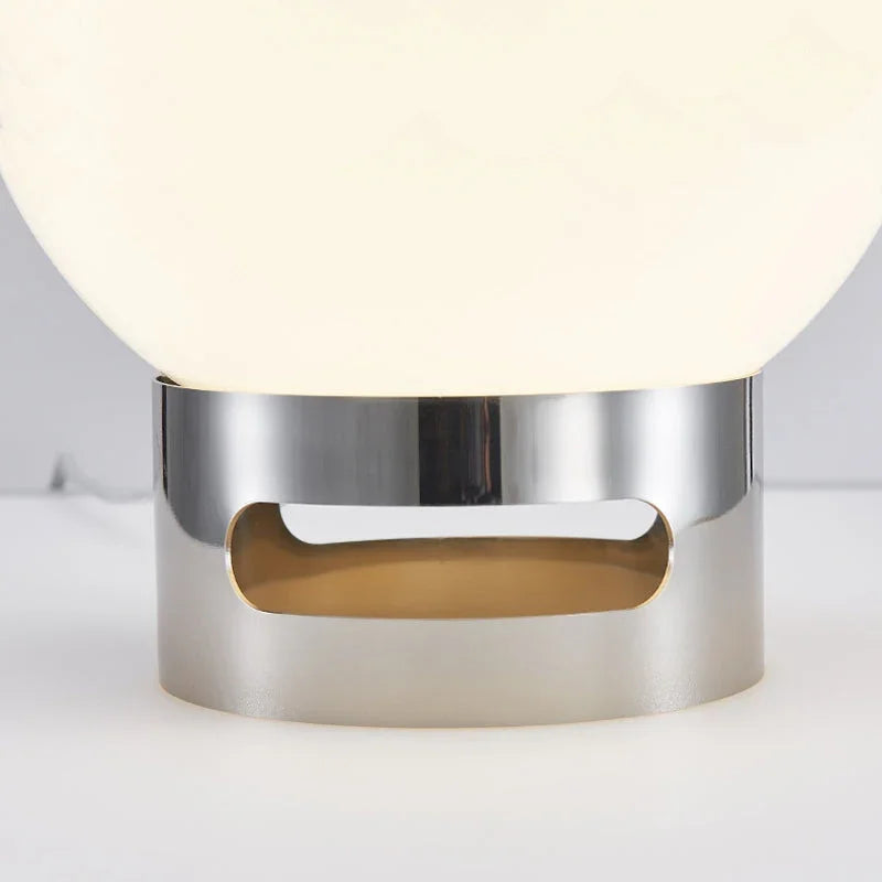 Valnola Table Lamp