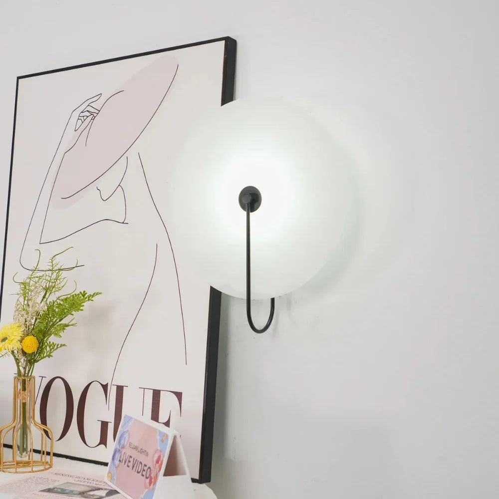 Valtova Wall Lamp