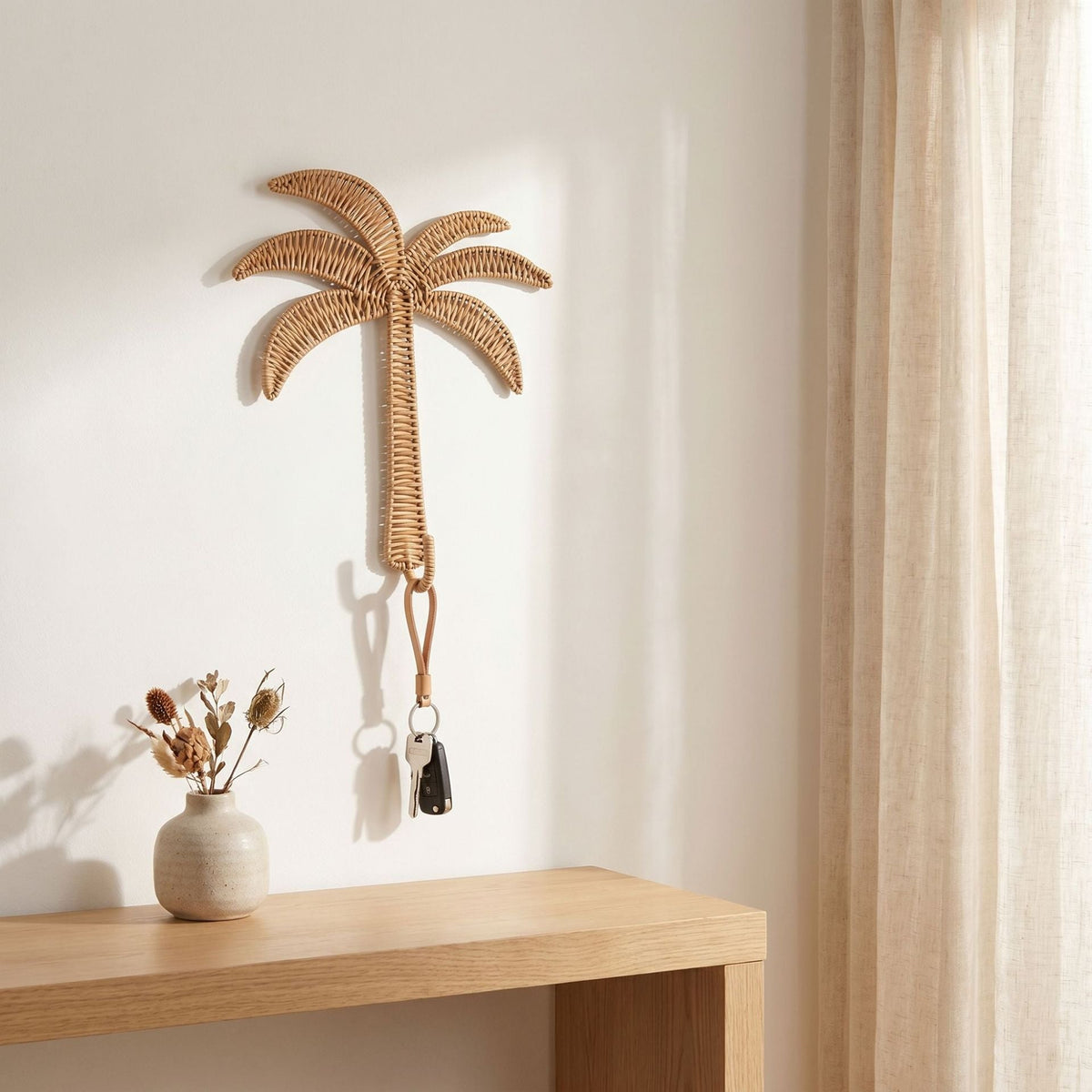 Wall Hook in Palm Shape | Thrascher