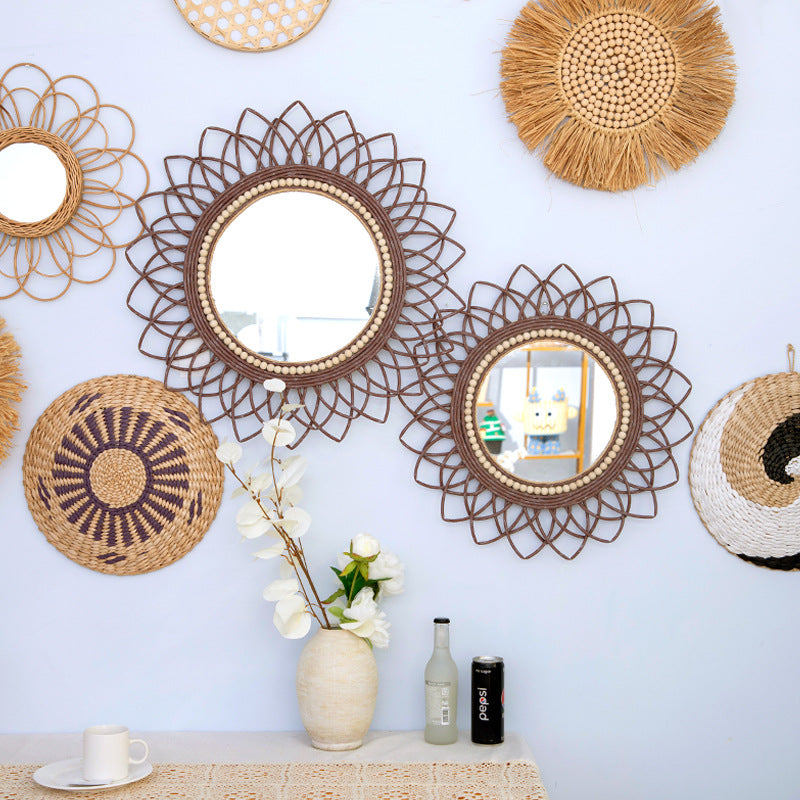 Wall Mirror with Elaborate Macrame Frame | Thrascher