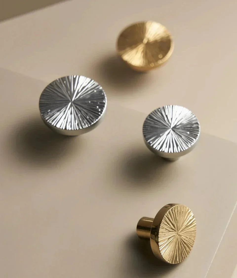 Wilfyra Brass Knobs