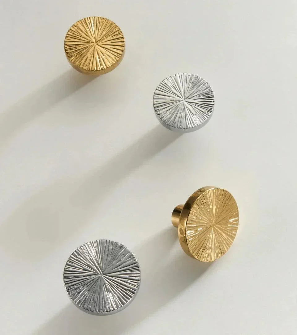 Wilfyra Brass Knobs