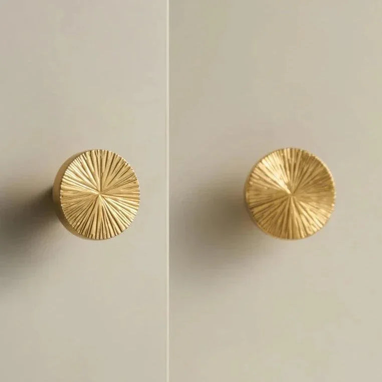 Wilfyra Brass Knobs