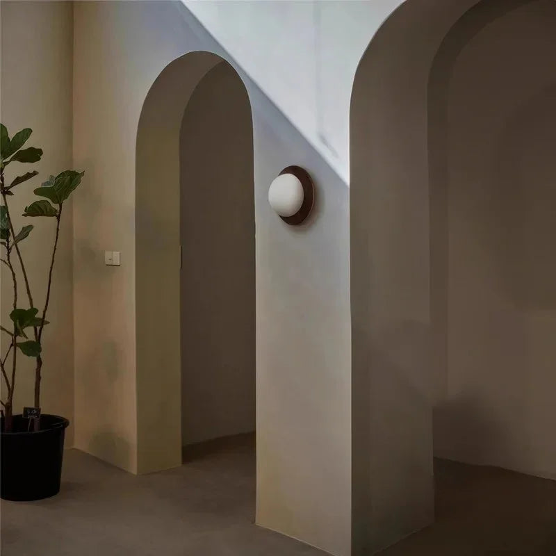 Wilsova Wall Light