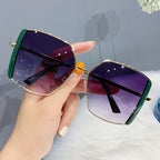 Women's Oversized Square-Lens Sunglasses with Glamorous Frame, view 7