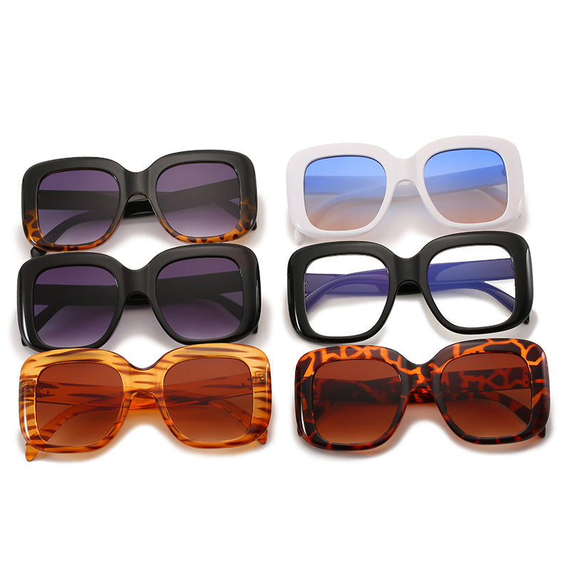 Women's Oversized Square Sunglasses with High-Quality Plastic Frame, view 2