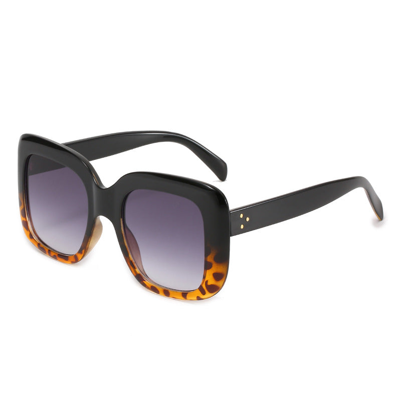 Women's Oversized Square Sunglasses with High-Quality Plastic Frame, view 3