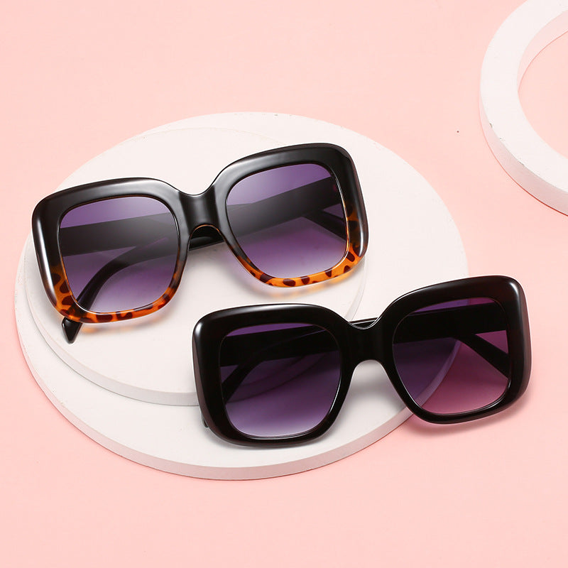 Women's Oversized Square Sunglasses with High-Quality Plastic Frame