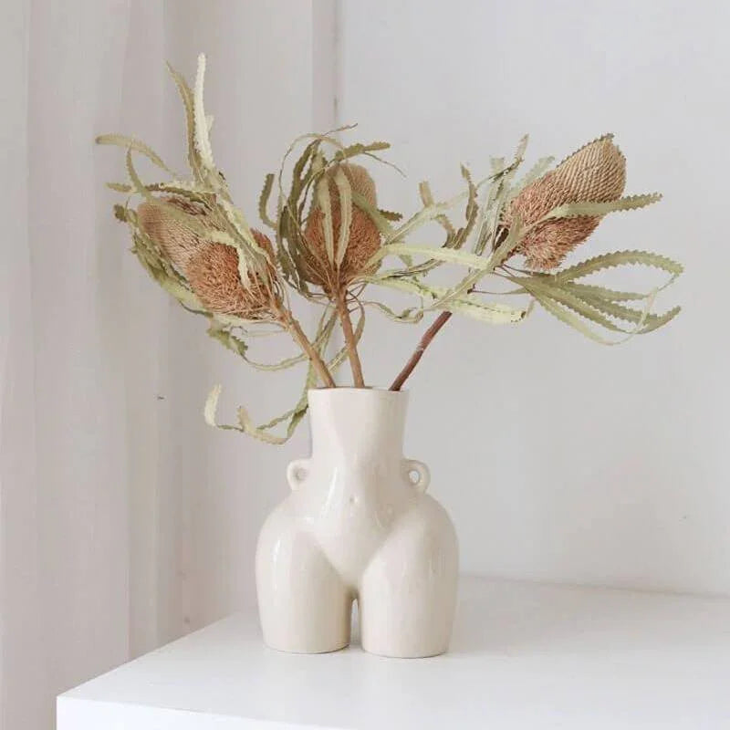 Yarbvia Sculpture Vase