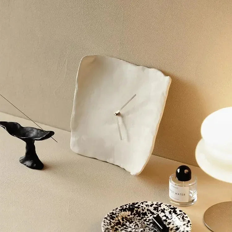 Yarlvia Wall Clock