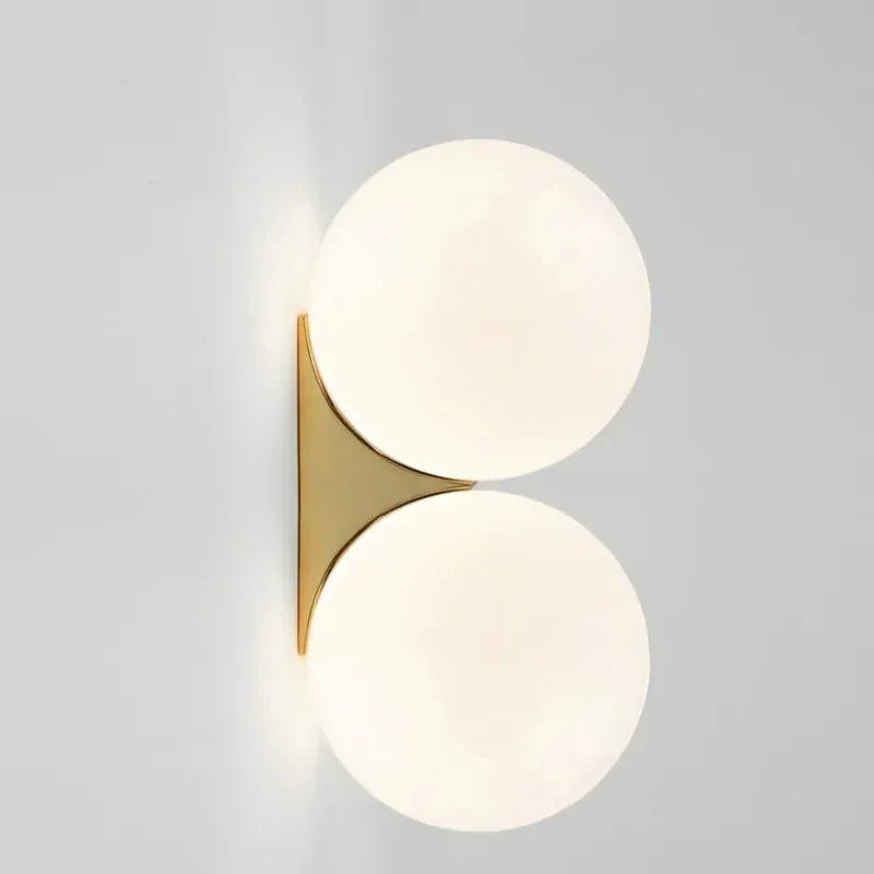 Yarstora Wall Lamp