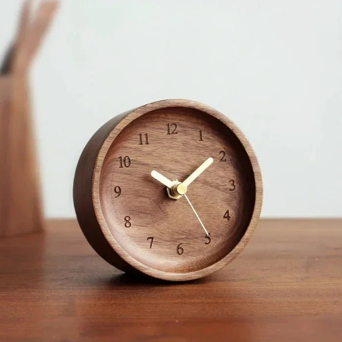 Yelrelta Wood Table Clock