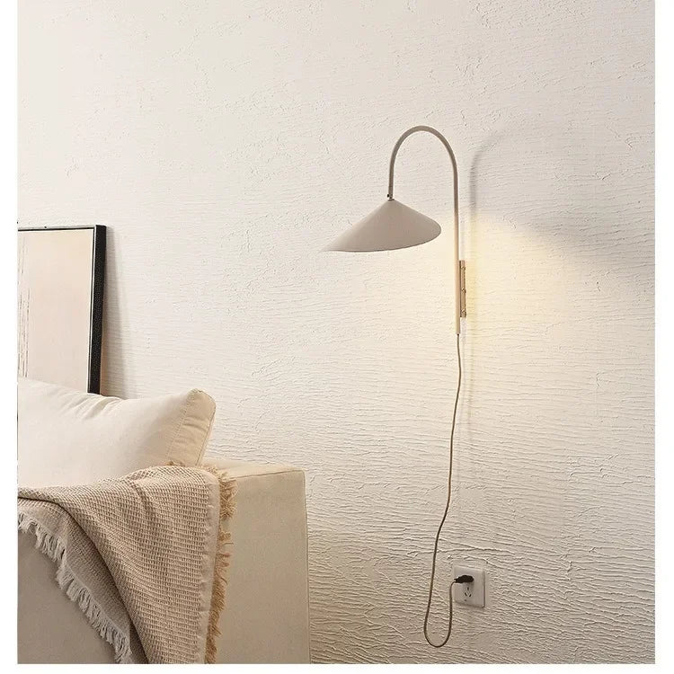 Yeltoma Wall Lamp