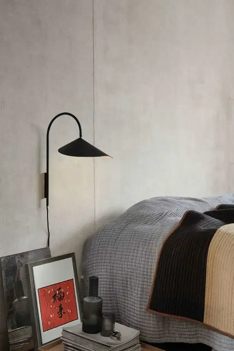 Yeltoma Wall Lamp