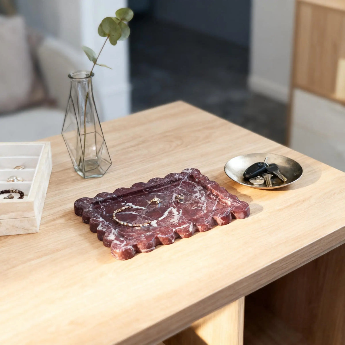 Zelndova Tray